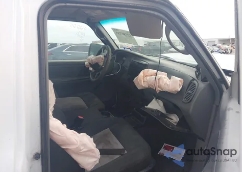 2011 Ford Ranger Xl z USA, uszkodzony, nr VIN 1FTKR1EDXBPA25773